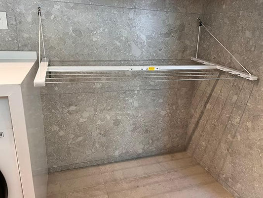 EU Tendedero de pared, ahorra espacio y es resistente a la intemperie.